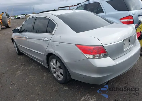 2010 Honda Accord 3.5 Ex-L z USA, uszkodzony, nr VIN 1HGCP3F85AA019390